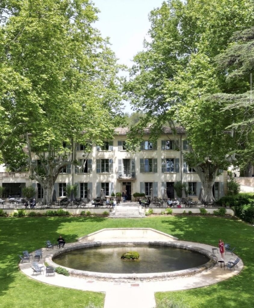 domaine de fontenille - mariage provence - wedding planner provence - lieu mariage provence - mariage haut de gamme - luxury wedding - wedding in provence